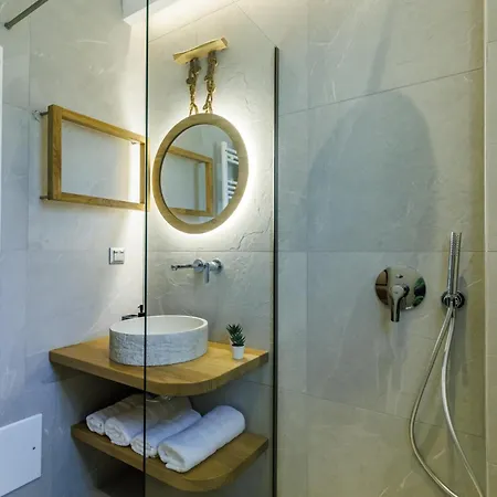 Prime * Skopelos Town