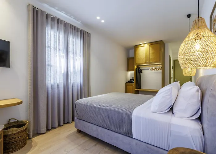 Prime * Skopelos Town